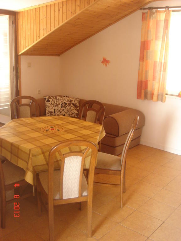 Primošten Apartments Renata الغرفة الصورة
